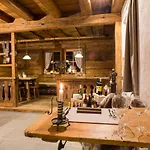 Resort Chalet-hotel Borgo Eibn Mountain Lodge, The Originals Relais 5*