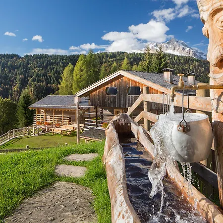 Chalet-hotel Borgo Eibn Mountain Lodge, The Originals Relais 사우리스