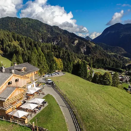 Station touristique Chalet-hotel Borgo Eibn Mountain Lodge, The Originals Relais Sauris