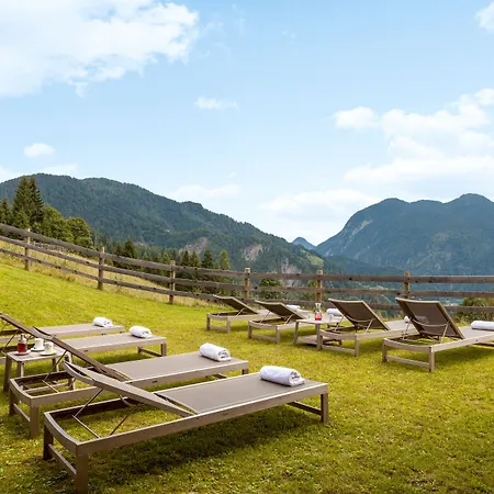 Chalet-hotel Borgo Eibn Mountain Lodge, The Originals Relais 5*