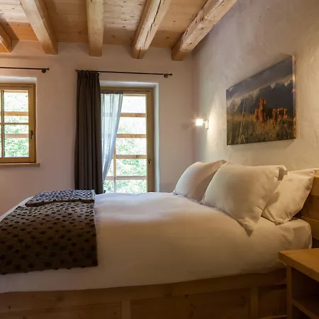 리조트 Chalet-hotel Borgo Eibn Mountain Lodge, The Originals Relais 사우리스