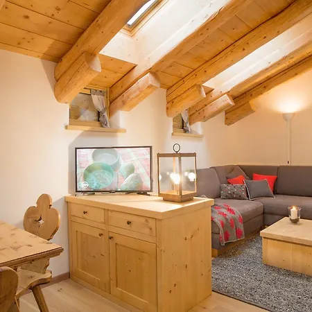 אתר נופש Chalet-hotel Borgo Eibn Mountain Lodge, The Originals Relais 5*