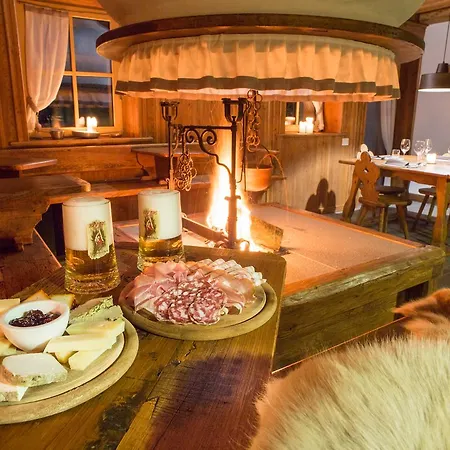 Chalet-hotel Borgo Eibn Mountain Lodge, The Originals Relais 5* סאוריס