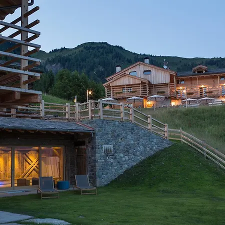 Chalet-hotel Borgo Eibn Mountain Lodge, The Originals Relais 5* סאוריס