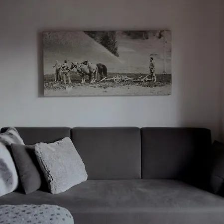 Chalet-hotel Borgo Eibn Mountain Lodge, The Originals Relais אתר נופש