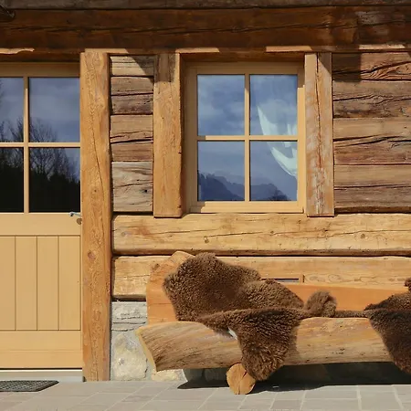 אתר נופש Chalet-hotel Borgo Eibn Mountain Lodge, The Originals Relais