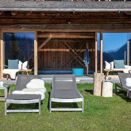 Chalet-hotel Borgo Eibn Mountain Lodge, The Originals Relais אתר נופש סאוריס